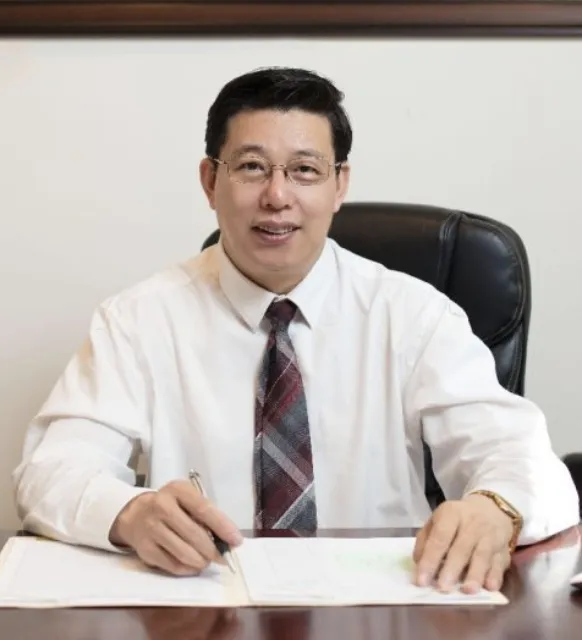 Dr. Chen Decheng